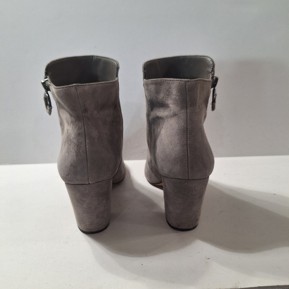 1.State Academia Classic Preete Light Gray Soft Suede Preppy Ankle Boots Size 9 - Picture 7 of 11